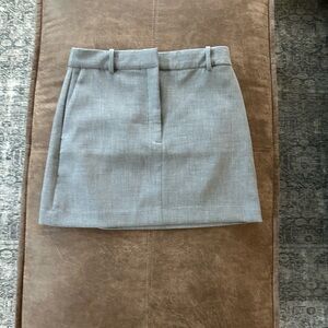 Aritzia Babaton Chisel Mini Skirt